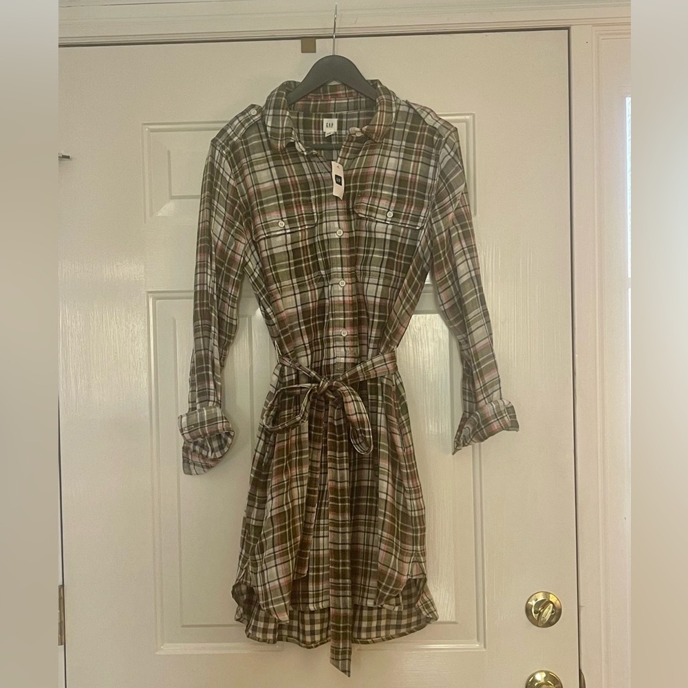 NWT Gap Plaid Button-Up Shirt Dress